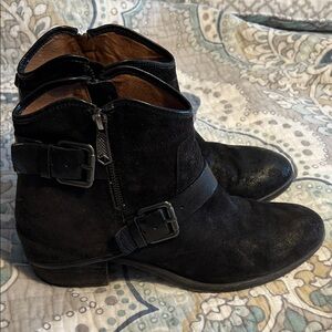 Donald J. Pliner Black Suede Leather Ankle Booties